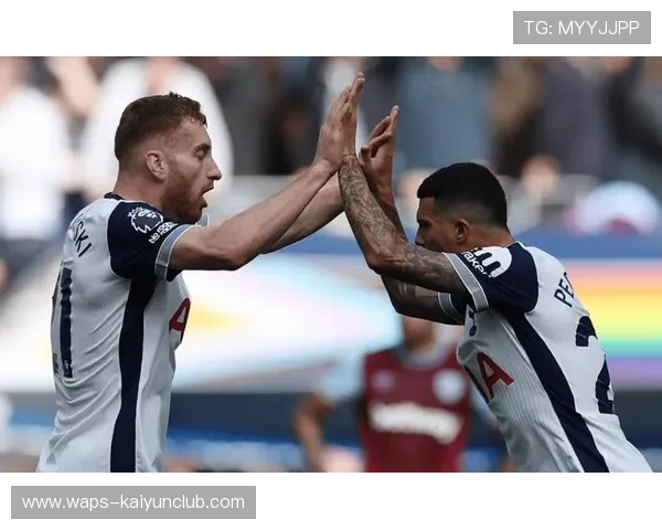 热刺外围横向拉扯，库卢切夫斯基弧线球直挂角落